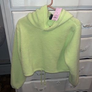 never worn cropped hoodie